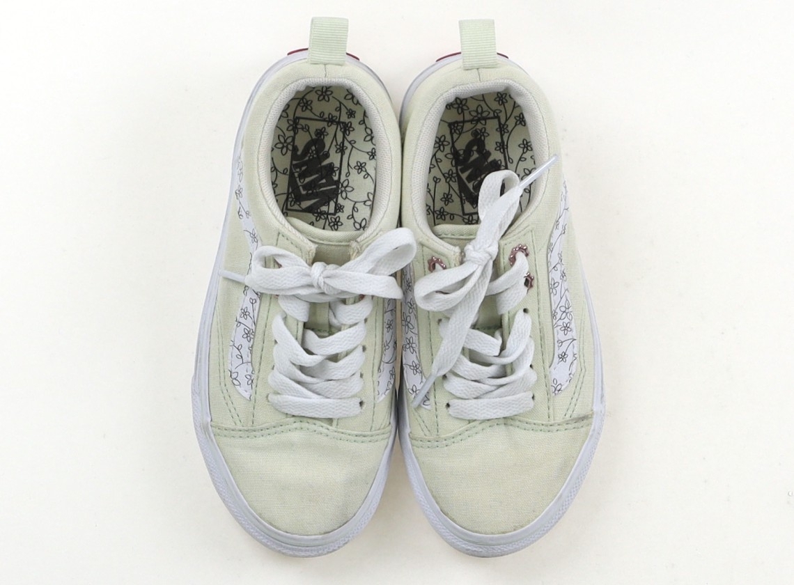 ヴァンズ VANS スニーカー 靴19cm~ 女の子 子供服 ベビー服 キッズ拍卖