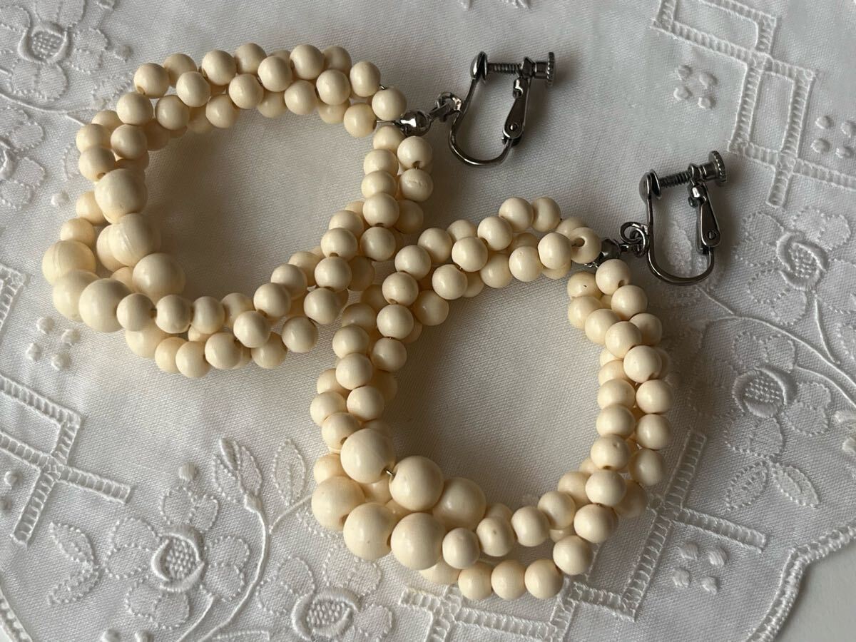 ヴィンテージ ** 70s ビーズのフープモチーフの素敵なイヤリング vintage earrings USA拍卖