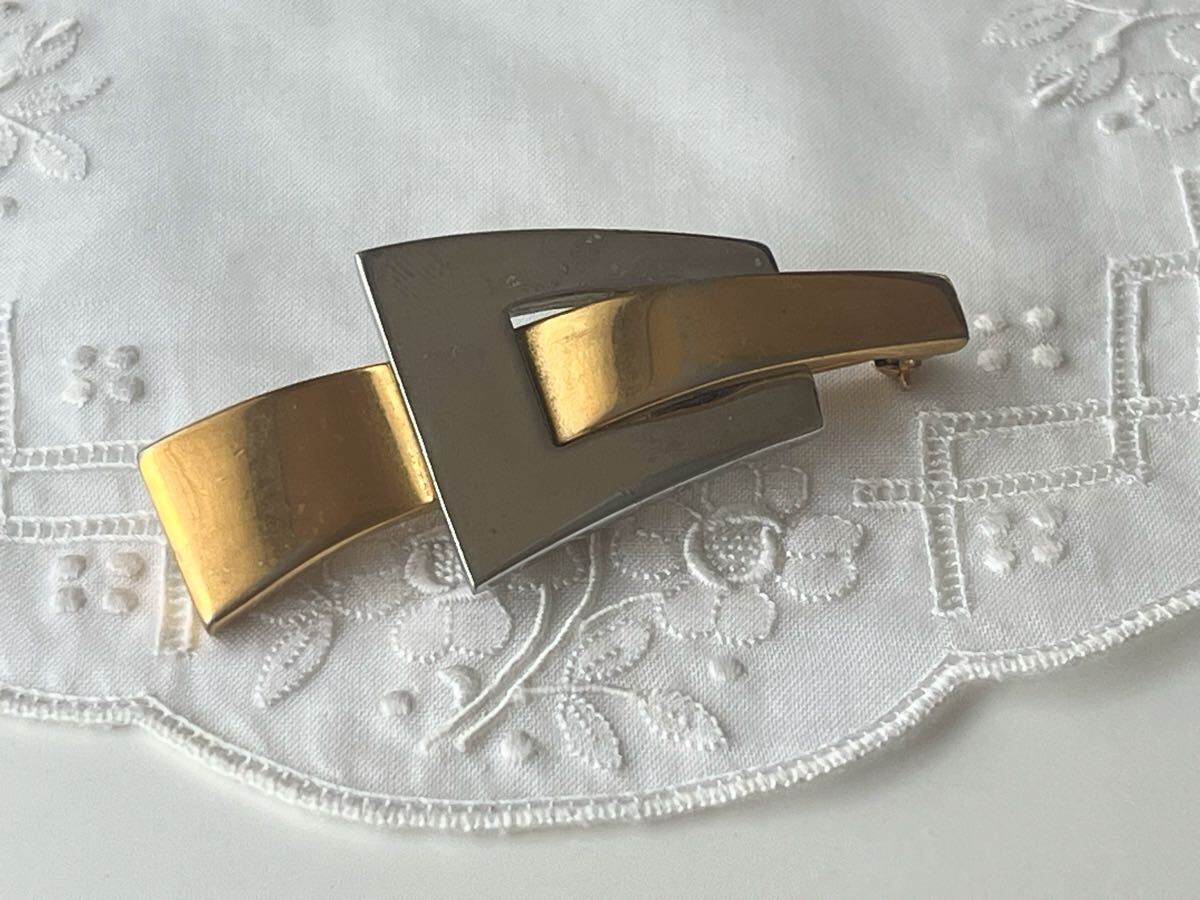 ヴィンテージ ** ジバンシーの美しいブローチ vintage Givenchy brooch 刻印拍卖