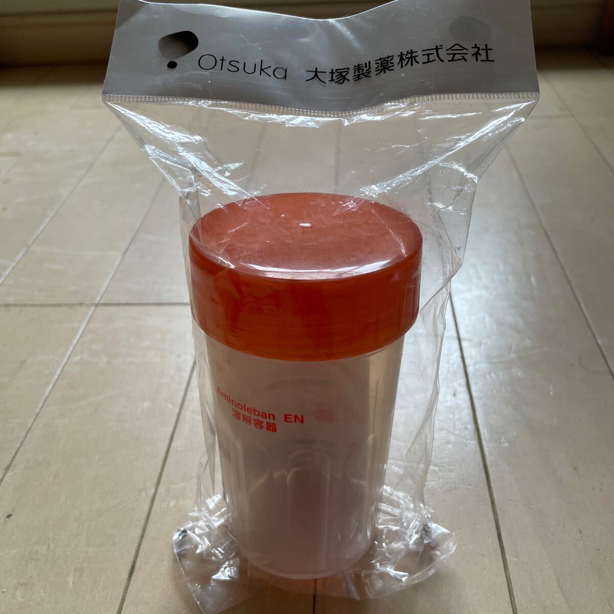 新品未開封 大塚製薬アミノレバンEN 溶解容器 計量 混ぜる調合 プロテイン 粉ミルク 容量メモリ 計量カップ Otsuka拍卖