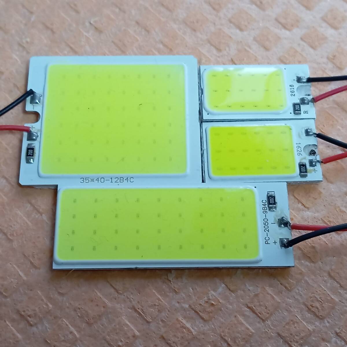 M900A/M910A ルーミー タンク 超爆光! T10 LED ルームランプ COB 全面発光 4個セット トヨタ /c48/c36/c18拍卖