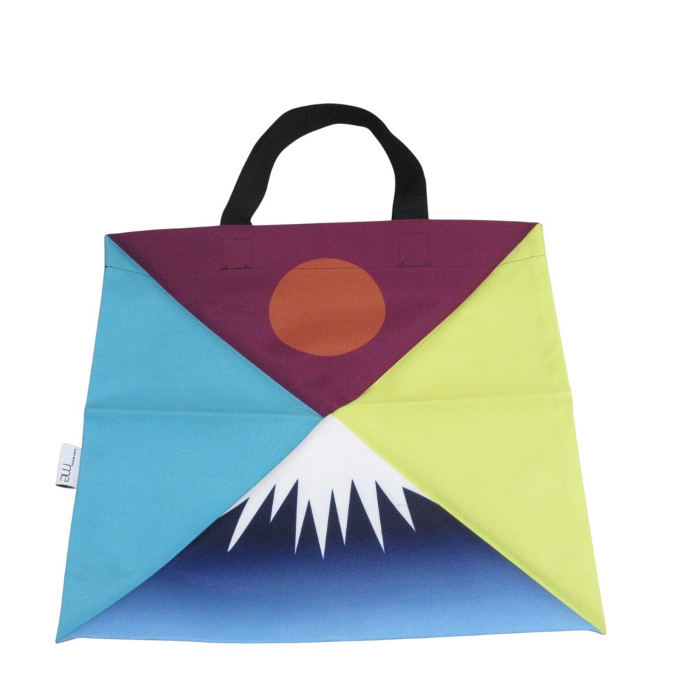 良品 me ISSEY MIYAKE ミーイッセイミヤケ メデタイトートバッグ ハンドバッグ MI03AG664 マルチカラー拍卖