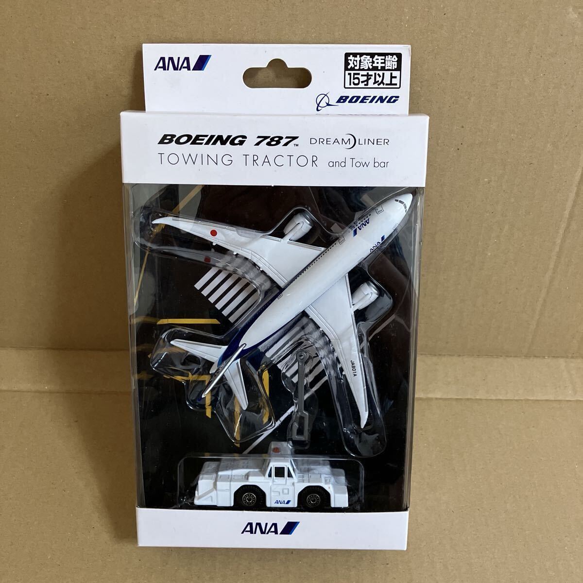 ■丸彰 ANA B787-8 DREAM LINER JA801A+トーイングトラクター【中古品】■拍卖