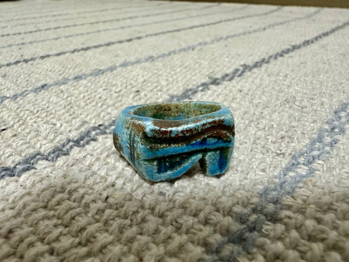 ★秘蔵品★ 古代エジプト 聖眼ウジャト ホルスの眼 リング ファイアンス 1595-1438BC 文化遺産 アンティーク 彫刻 考古美術 収集家愛蔵品拍卖