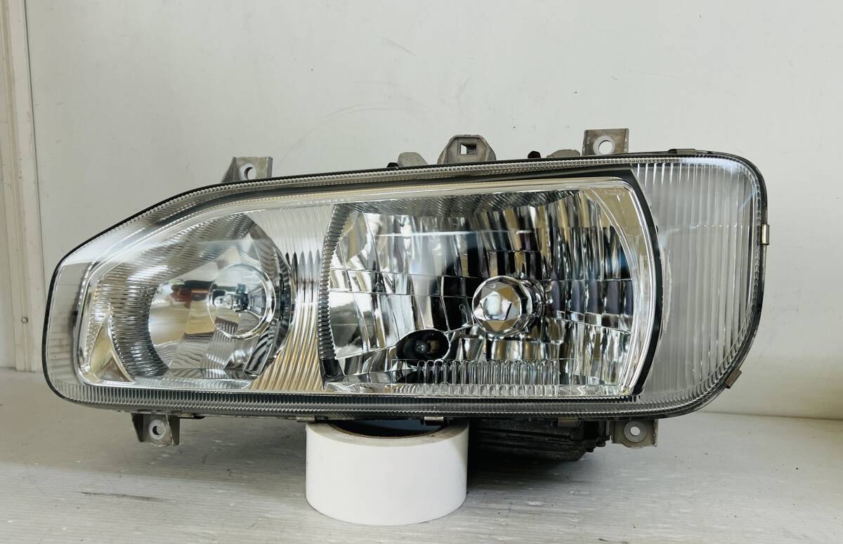 17019N 日産 UD トラックス クオン ヘッドライト ランプ 左 左側 助手席側 W3T10973 39000-25759 KOITO 100-25740 点灯確認済 コーティグ済拍卖