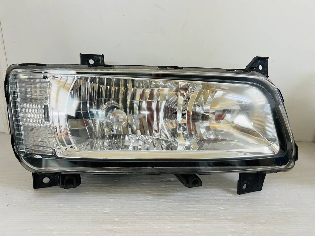 17033N 純正 三菱 ふそう スーパーグレート ヘッドライト 右 右側 運転席側 MK353624 HID バラスト バーナー 点灯確認済 コーティグ済拍卖