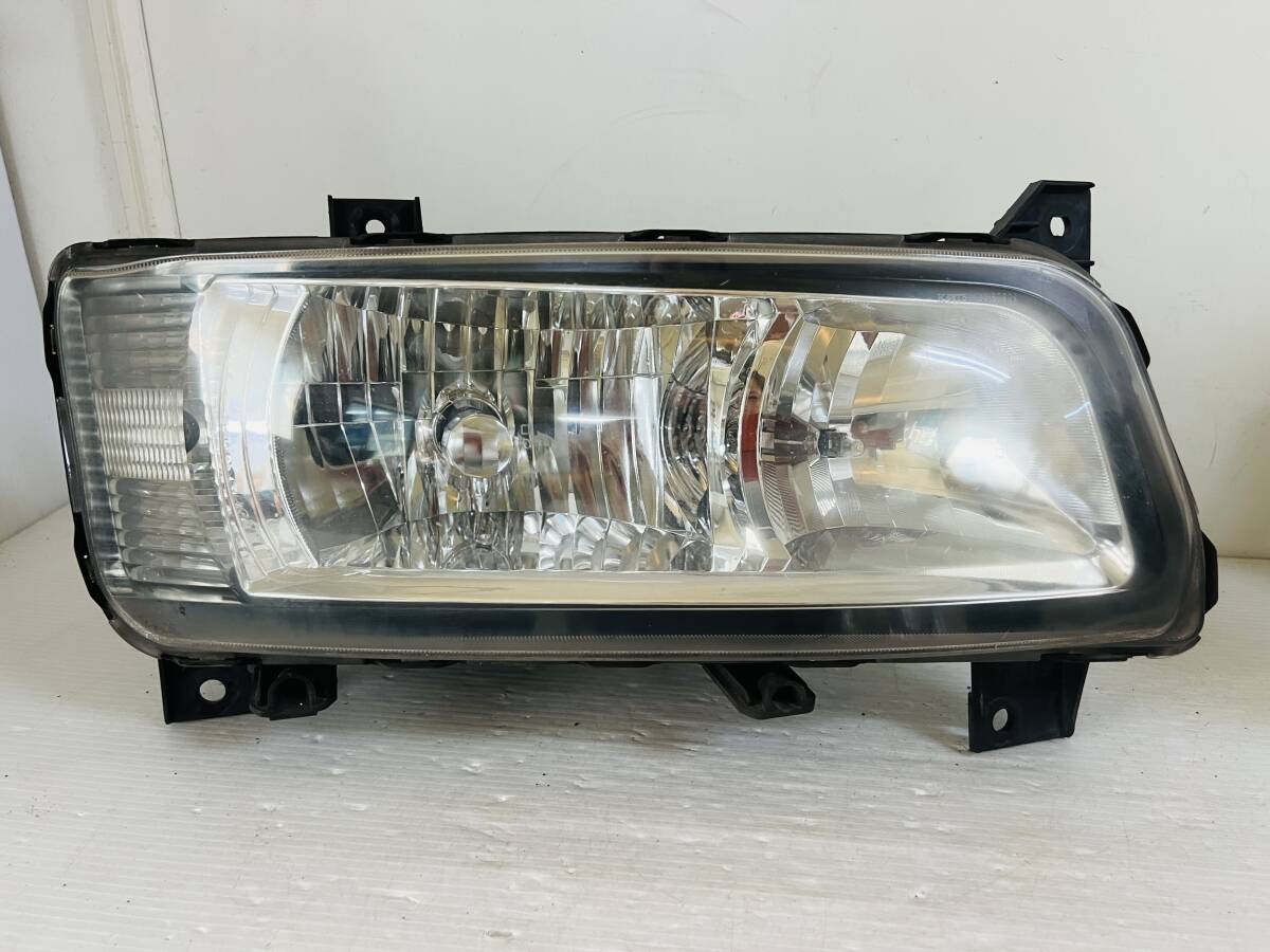 17034N 純正 三菱 ふそう スーパーグレート ヘッドライト 右 右側 運転席側 ML232433 HID バラスト バーナー 点灯確認済拍卖