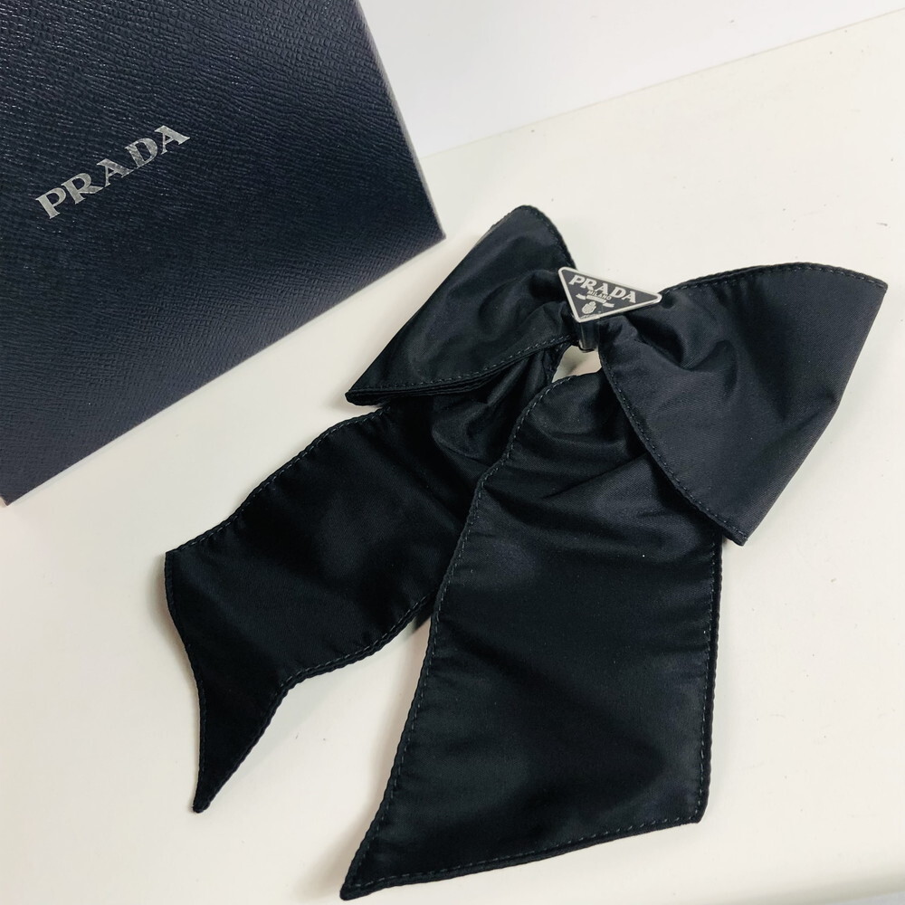MIN 【未使用品】 未使用 PRADA プラダ Re-Nylon ヘアクリップ リボン 1IF163 〈106-250503-AA-05-ICH〉拍卖