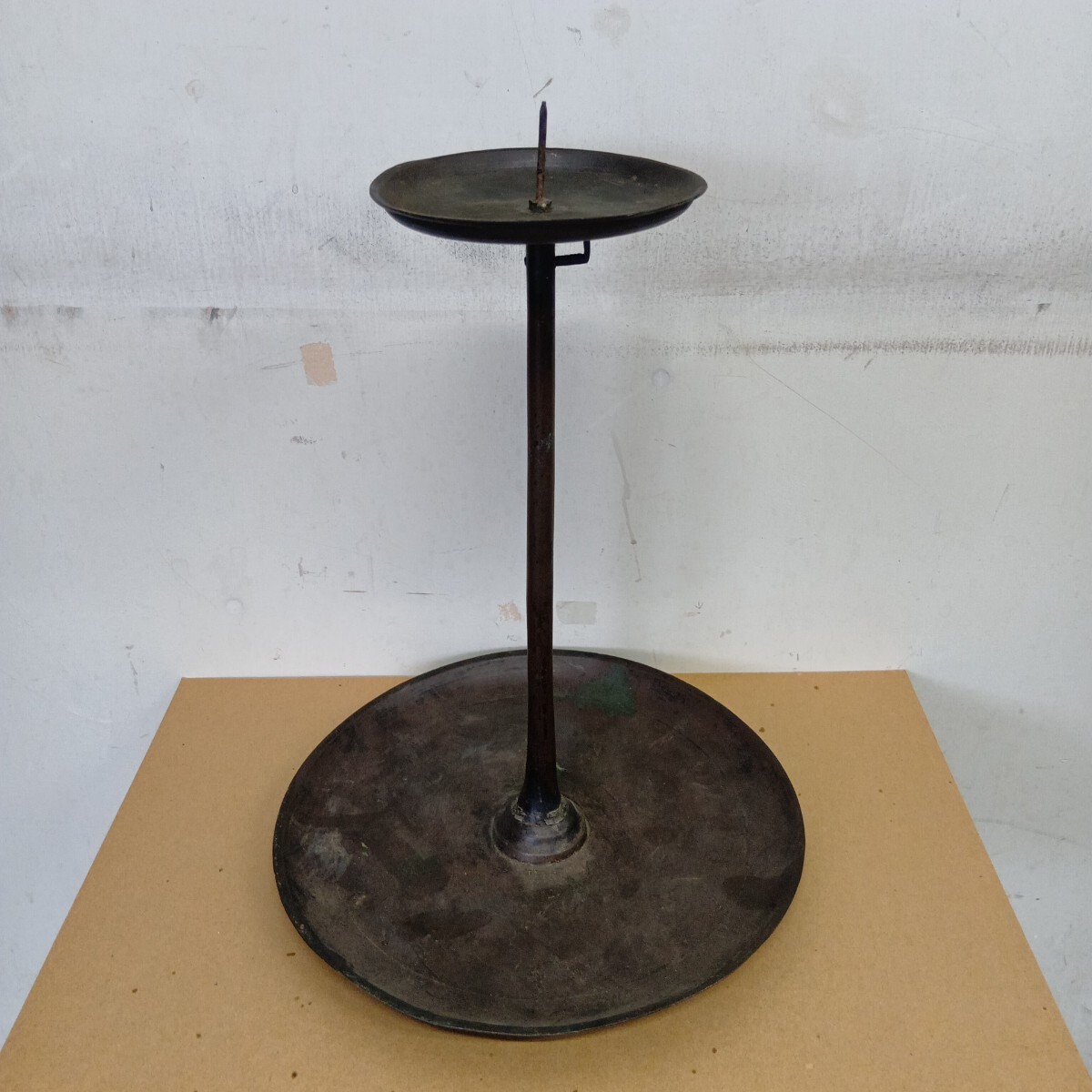 燭台 本歌 蔵出し品 唐金 真鍮製 円形拍卖