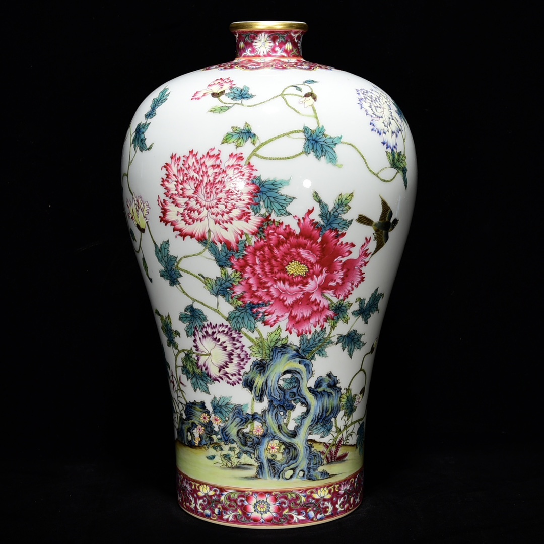 ■LH202■大清雍正年制款 粉彩の花卉紋梅瓶 時代物 古玩 唐物 古陶磁器 時代物 古玩 唐物 古陶磁器■ 拍卖