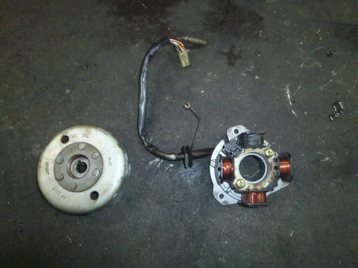 スズキ K50 コレダ ステーター フライホイール 中古 32101-22070 ステータアッシ 32102-22070 ロータアッシ ※検 BA15A LA13A拍卖