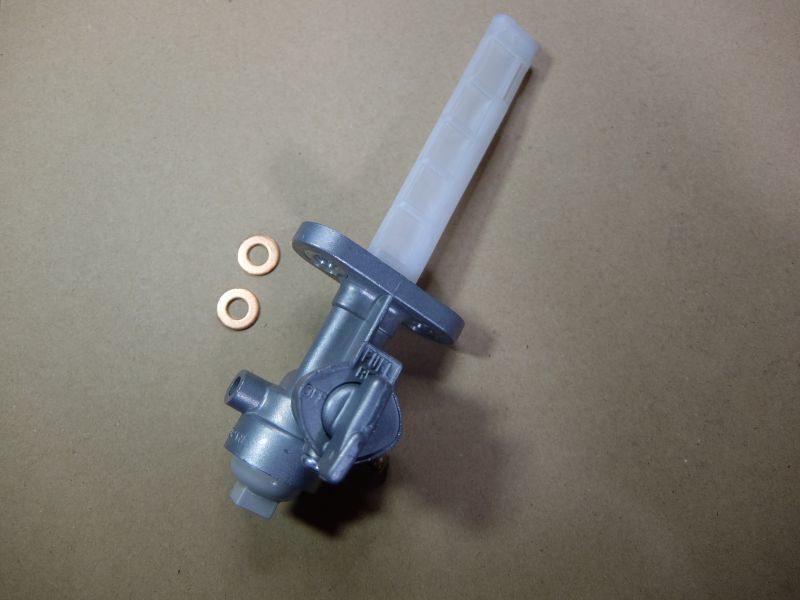 即決 RZ250 RZ350 ガソリンコック ガスケット付き 純正同メーカー同型 日本製 4L3 4UO RD250 RD400 RD350 RD125拍卖