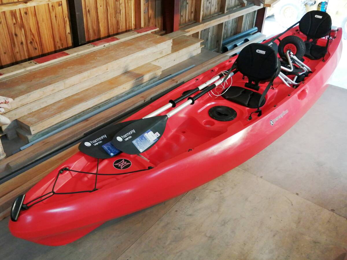 ■即決 モンベル/パーセプション シットオンカヤック トライブ13.5 ハッチ付き+アルミパドル2本+カヤックカート2 直接引取限定/奄美大島拍卖