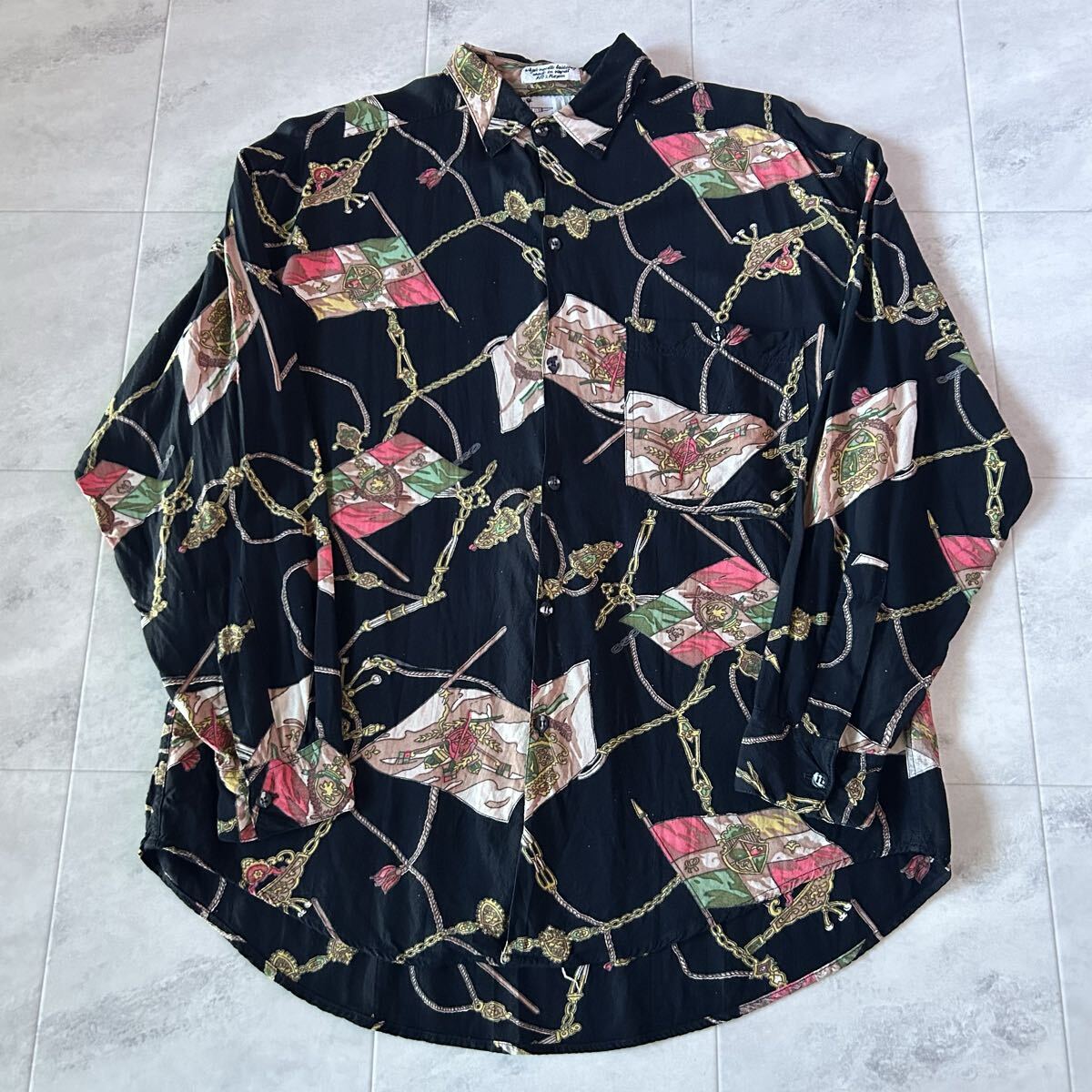 90s GOOUCH 総柄 柄シャツ フラッグ エンブレム チェーン ビンテージ 長袖シャツ レーヨン100%拍卖