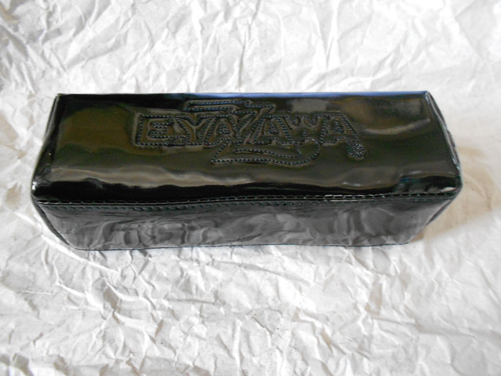 矢沢永吉★新品未使用品★エナメルポーチ(ロゴ)ブラック★希少品★永ちゃんグッズ★レア品★化粧品ポーチ等に拍卖