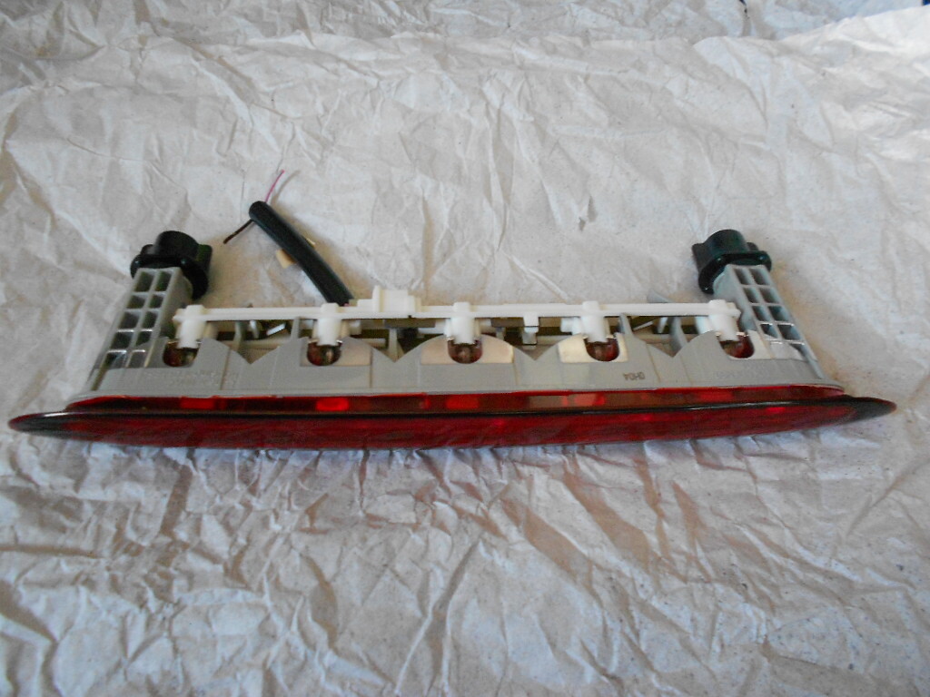 L175S★ムーヴ★ハイマウントストップランプ★リアスポイラー無し車用★平成22年式最終型外し★拍卖