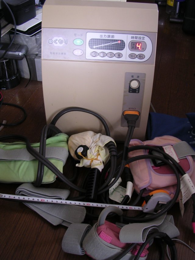 ■ぬくもり 家庭用超短波治療器 伊藤超短波 導子4種類つき 動きそうな完全JUNK品拍卖