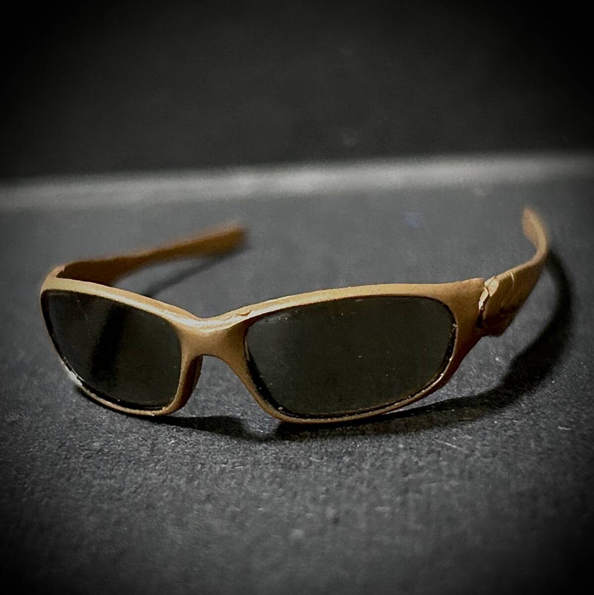 【売り切り】DAMTOYS製 模型 1/6 スケール 男性 フィギュア用 装備 部品 サングラス 眼鏡 メガネ (未使用拍卖