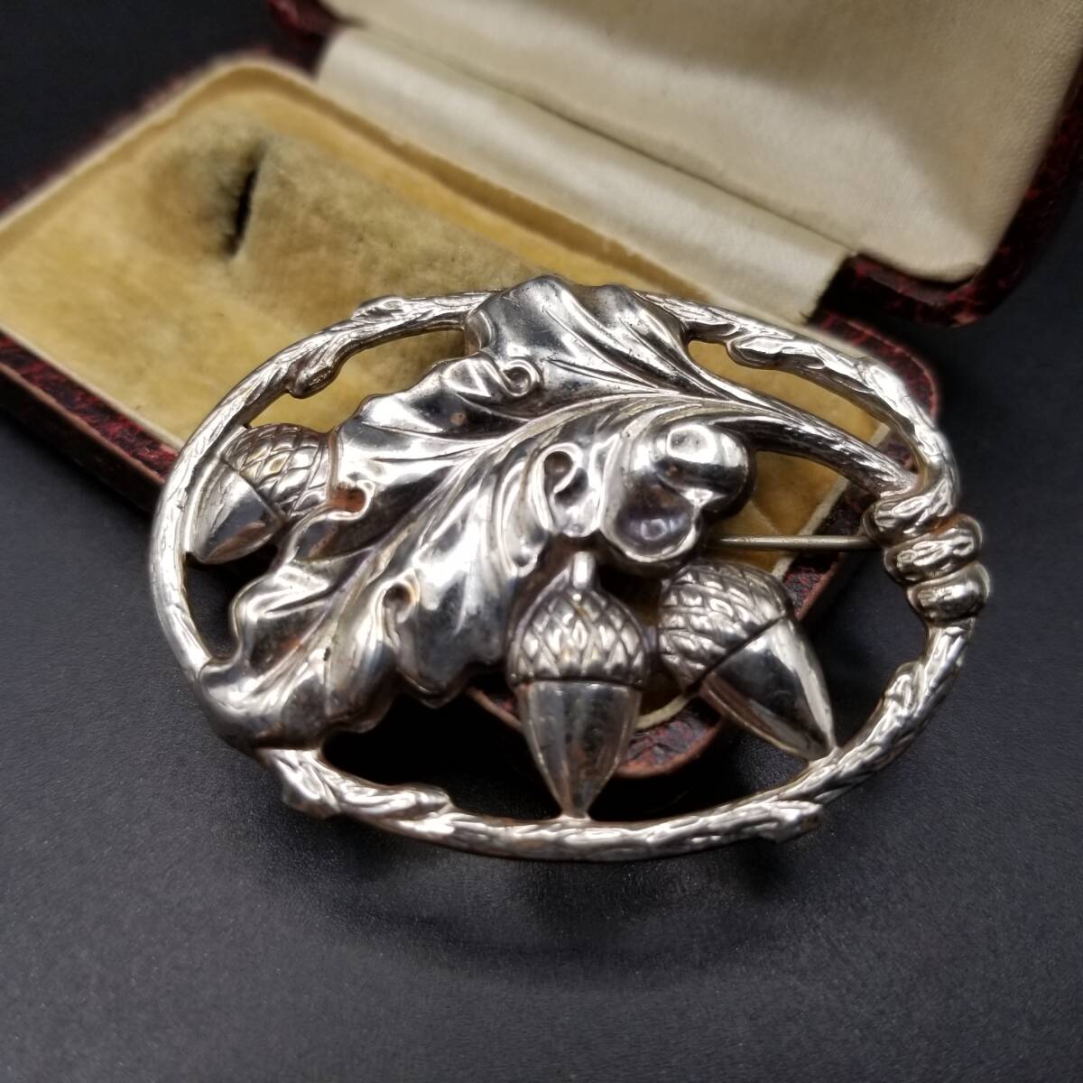 60's頃 Danecraft どんぐりと葉っぱ 925 シルバー ヴィンテージ フローラル ブローチ 銀 オーバル 大ぶり レトロ 存在感 R16-E拍卖