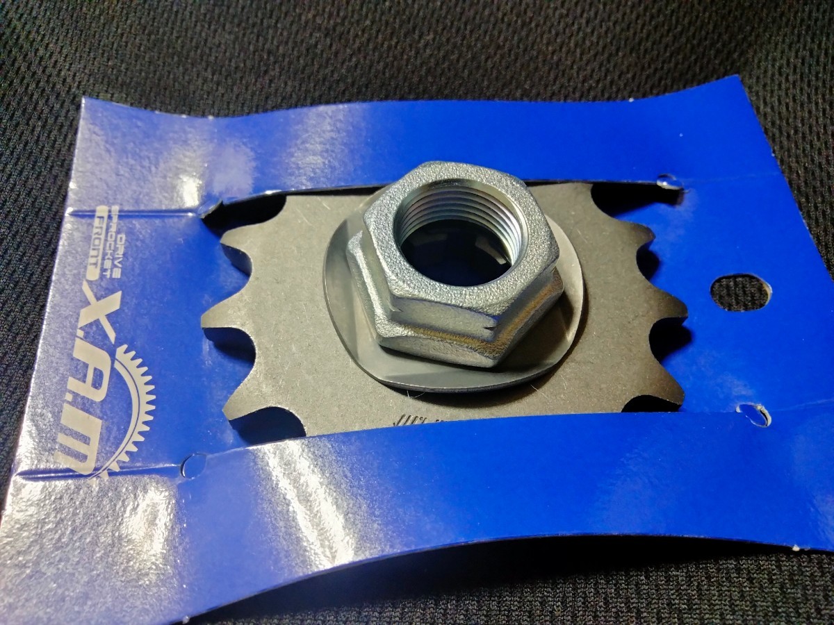 Z250FT 15コマ フロント スプロケット拍卖