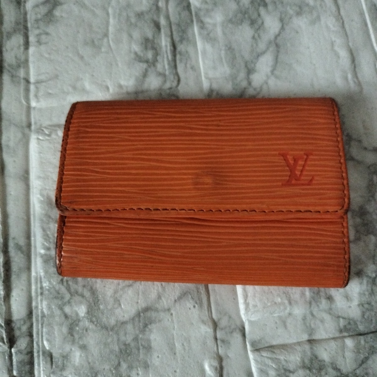 ルイヴィトン エピ キーケース拍卖