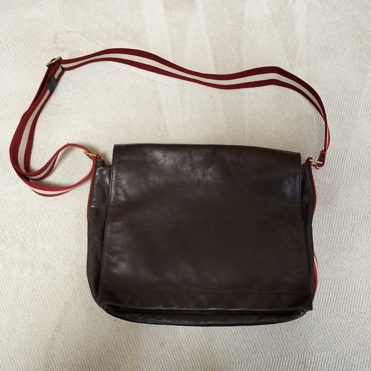 【中古美品】BALLY バリー メッセンジャーバック拍卖