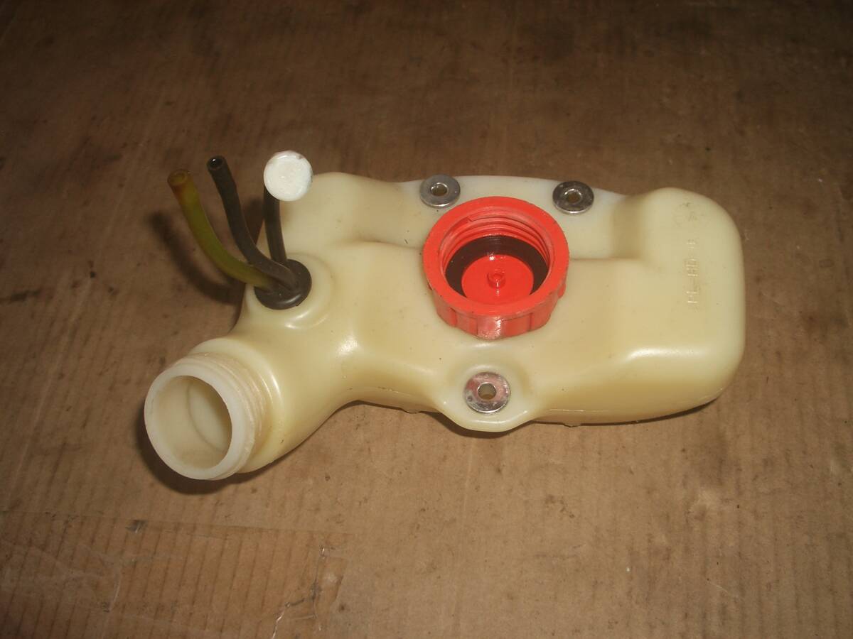 エコー EGT260 燃料タンク拍卖