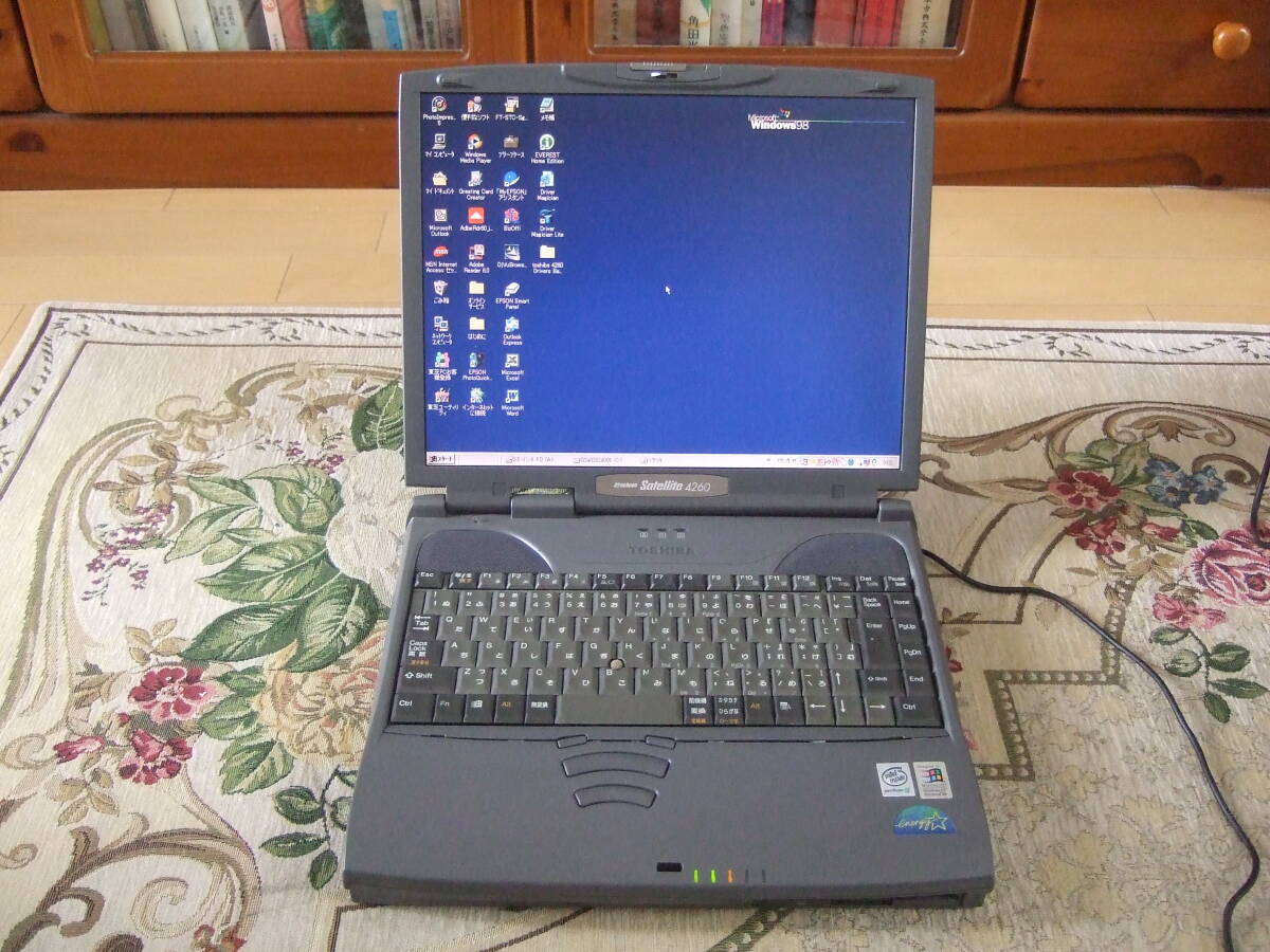 美品 Windows 98 東芝 Satellite 4260 シリアル D-Sub9ピン(RS-232C) /パラレル D-sub25ピン 拍卖