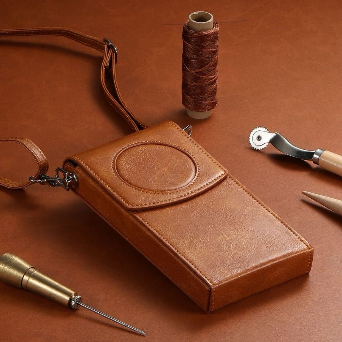 Apple Vision Pro用 ショルダーケース 電池収納 レザー拍卖