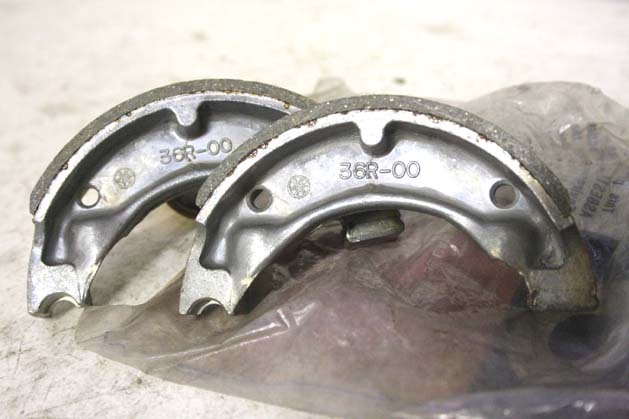 ヤマハ純正ブレーキシュー 検メイトV50U5HS1YA3YA5YJ1HT90ミニトレGT50MR50RD50HT1ペリカンJOGパッソルパッソーラAT90サリアントライホンダ拍卖