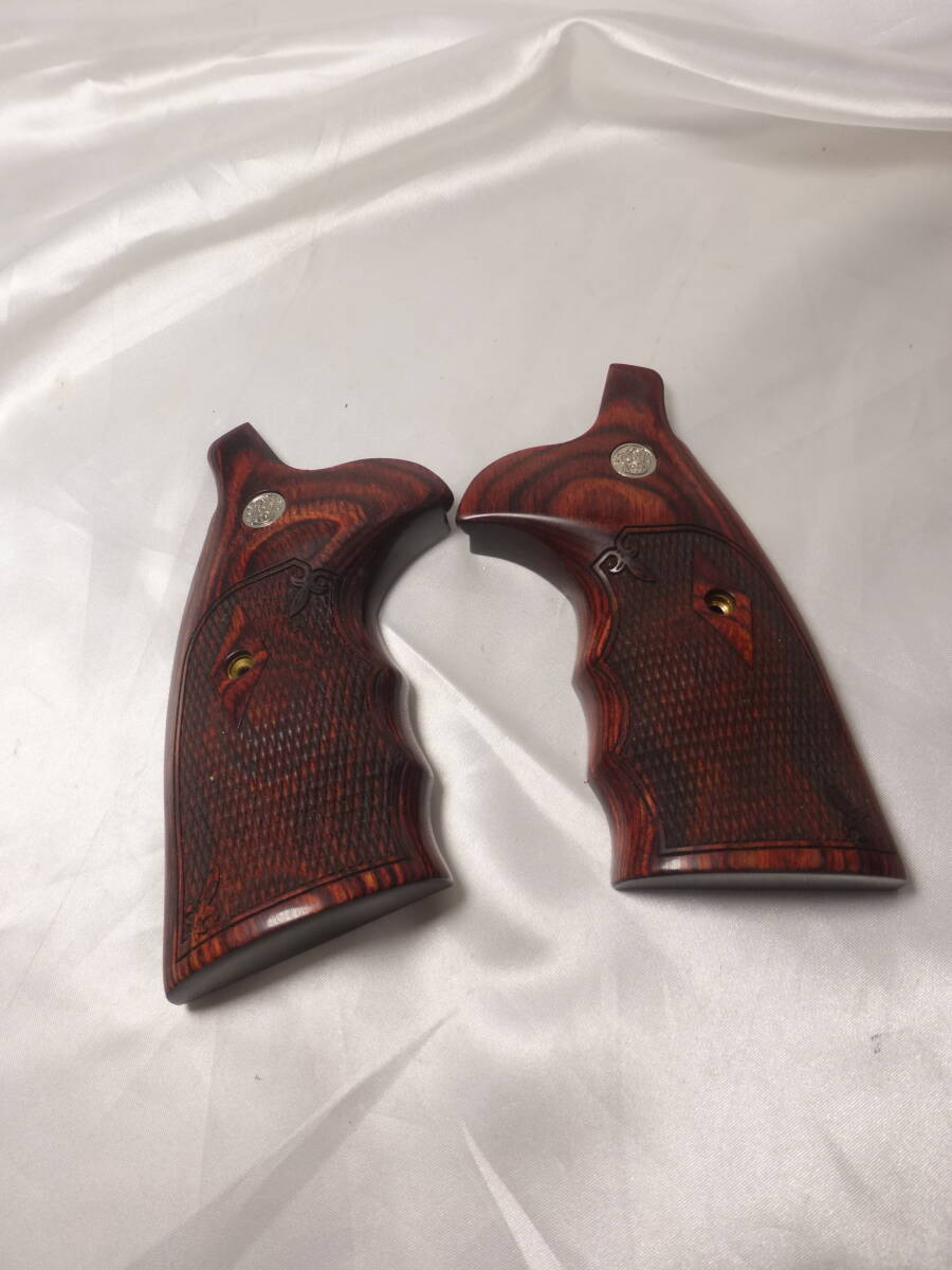 当時物コレクター品 実銃用メーカー アルタモント製 M29用 ローズウッド 木製グリップ 美品拍卖