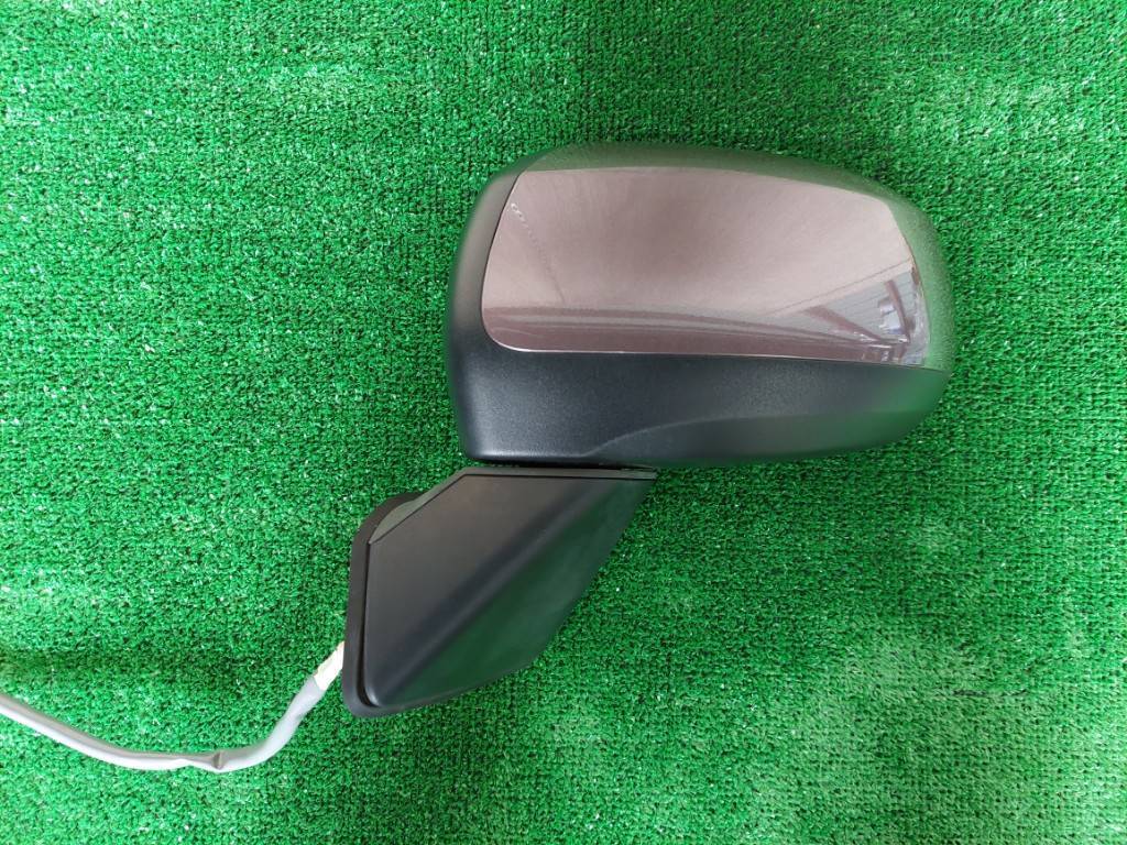 ダイハツムーヴ⑤ DBA-LA100S ドアミラー助手席(動作確認済)カラーNO:T26 7ピン 初年度登録:平成23年拍卖