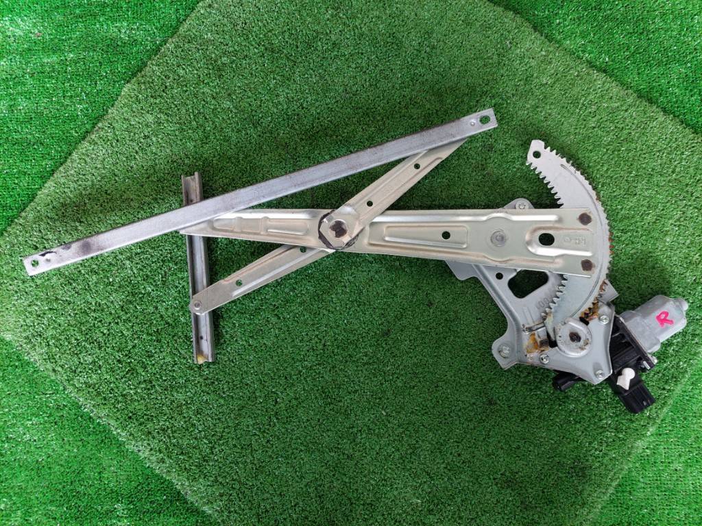 スバルステラリベスタ ABA-RN2 運転席ドアレギュレータモーター 初年度登録:平成20年拍卖