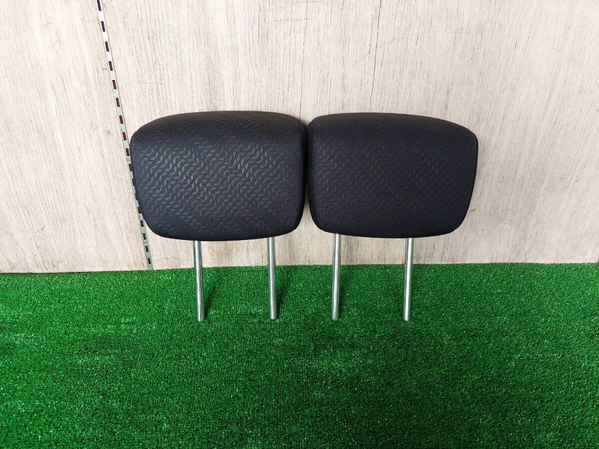 ホンダN‐BOXカスタム① DBA-JF1 後席ヘッドレスト 初年度登録:平成24年拍卖