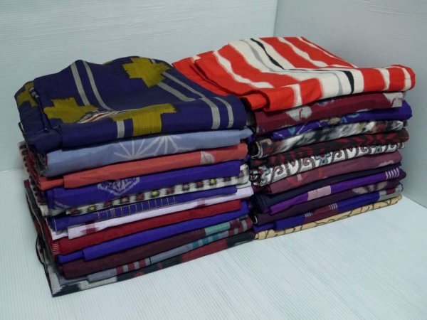 【KIRUKIRU】<2>アンティーク 銘仙 着物 24点 大量!大正ロマン 昭和レトロ 正絹 kimono 古布 古裂 リメイク 材料 生地 ジャンク拍卖