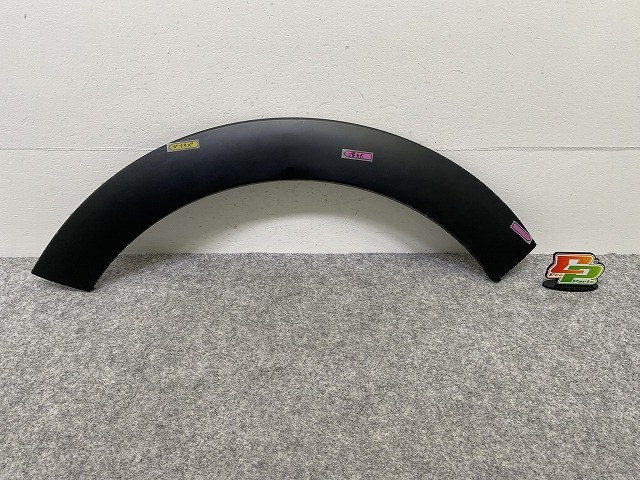 新品!C3 B6HN01 純正 左 リア フェンダーアーチモール/オーバーフェンダー 48985U-01 9812088880 素地 シトロエン(143239)拍卖