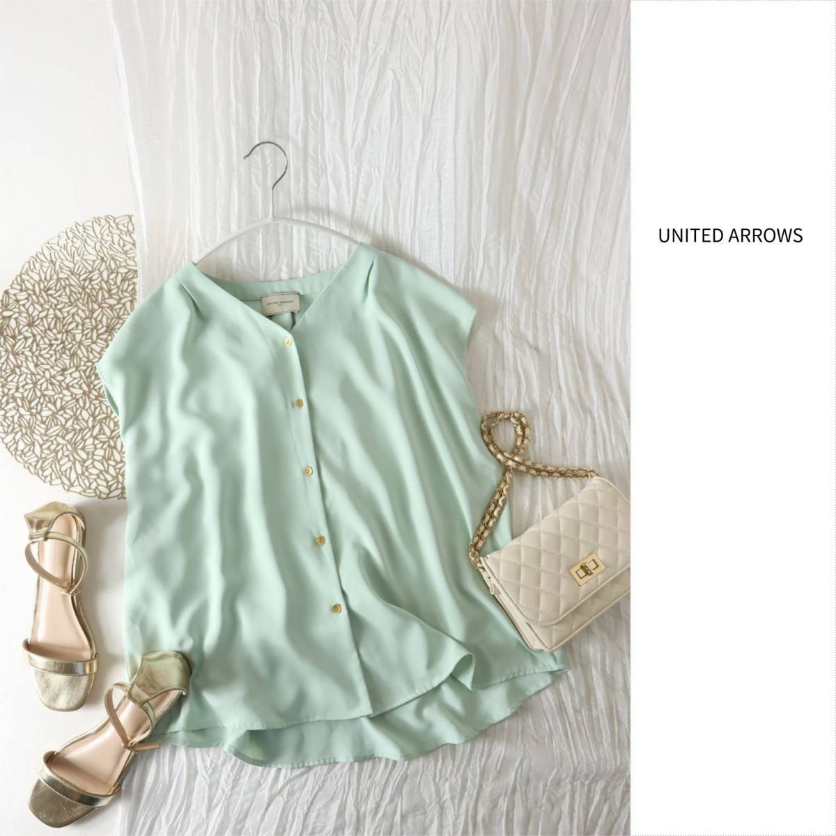 1.3万☆超美品☆ユナイテッドアローズ UNITED ARROWS☆洗える メタルボタン フレンチスリーブ ブラウス☆M-B 4354拍卖