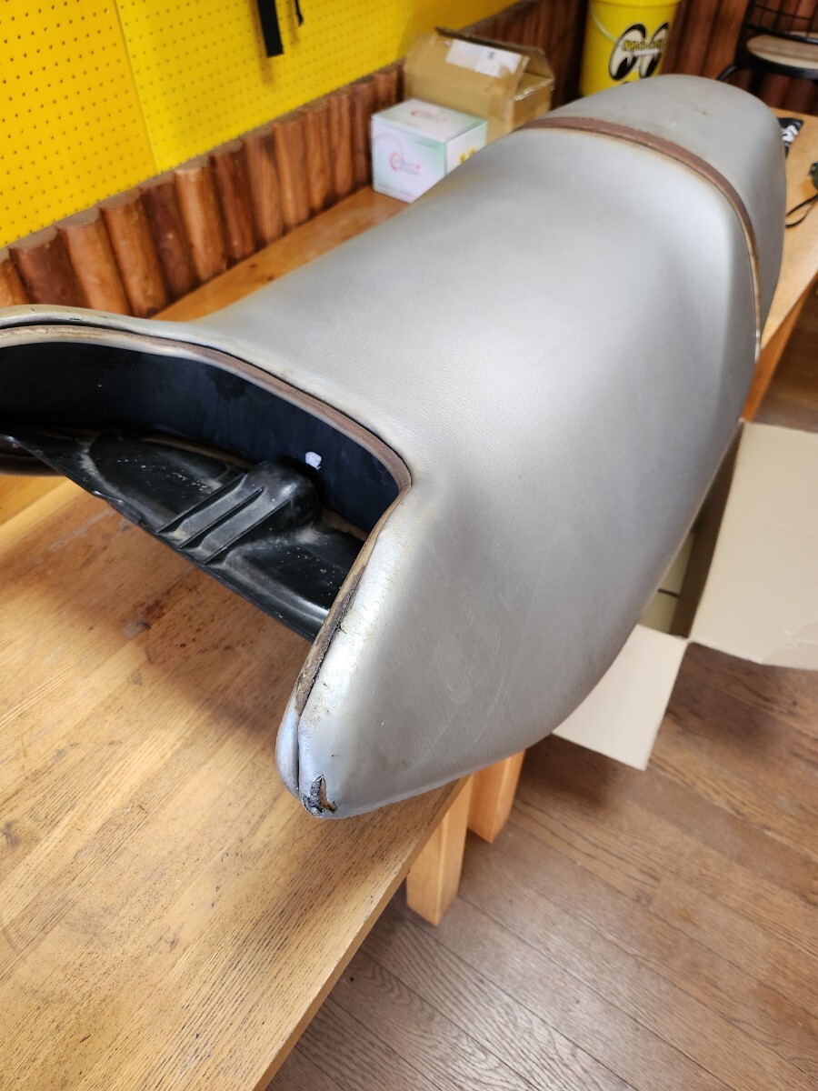 発送可能!ジェットスキー カワサキ ウルトラ 150 シート レア 希少品 シードゥ ヤマハ などに流用も...拍卖