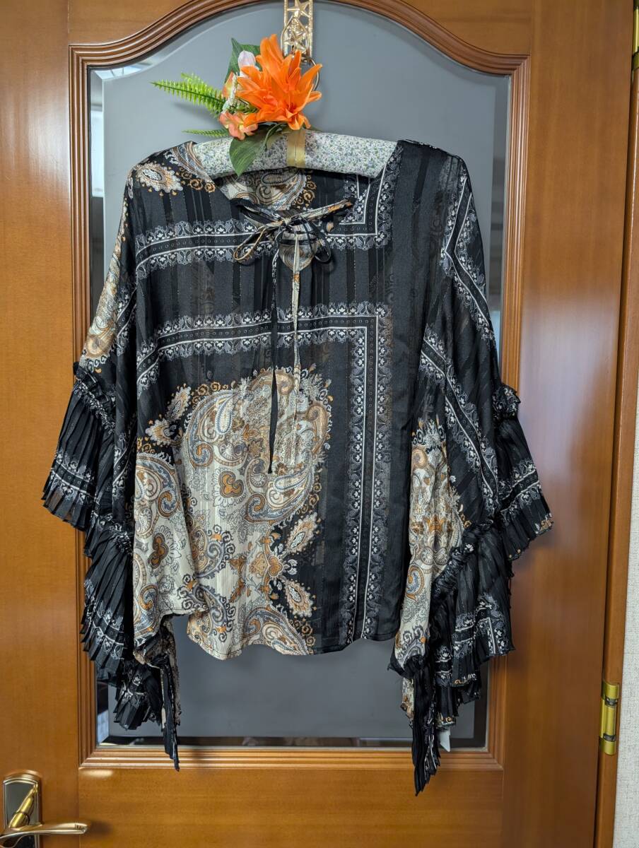 【Sawa a la mode】サワアラモード プリーツスリーブ デザインブラウス ブラック フリー☆彡拍卖