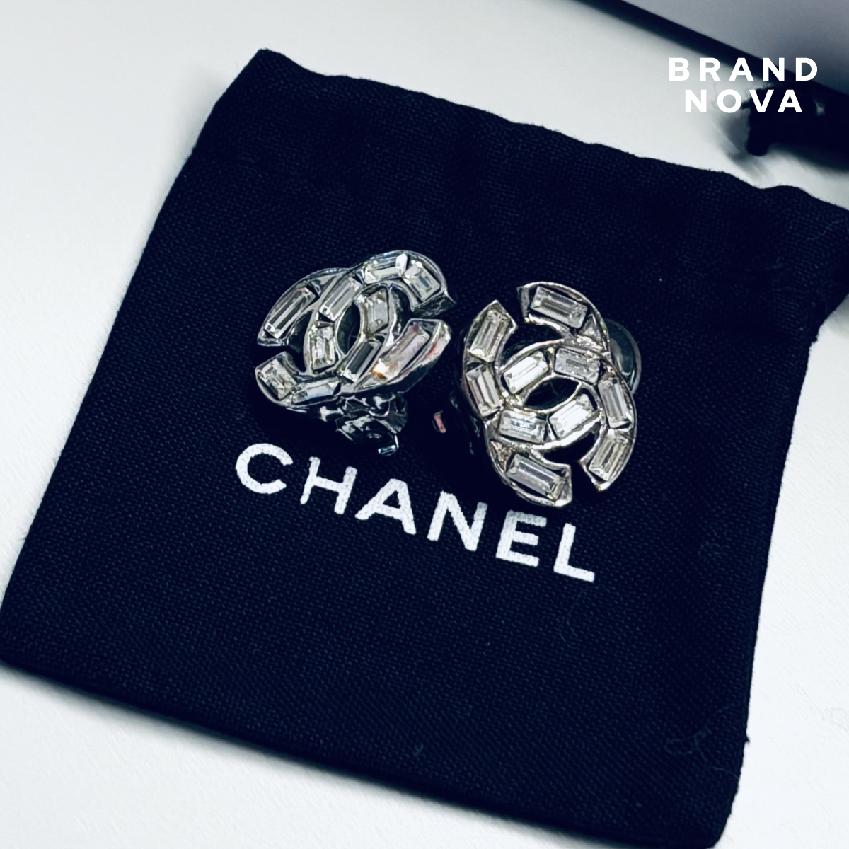 CHANEL シャネル ココマーク 01P イヤリング バケットカット ラインストーン 148拍卖