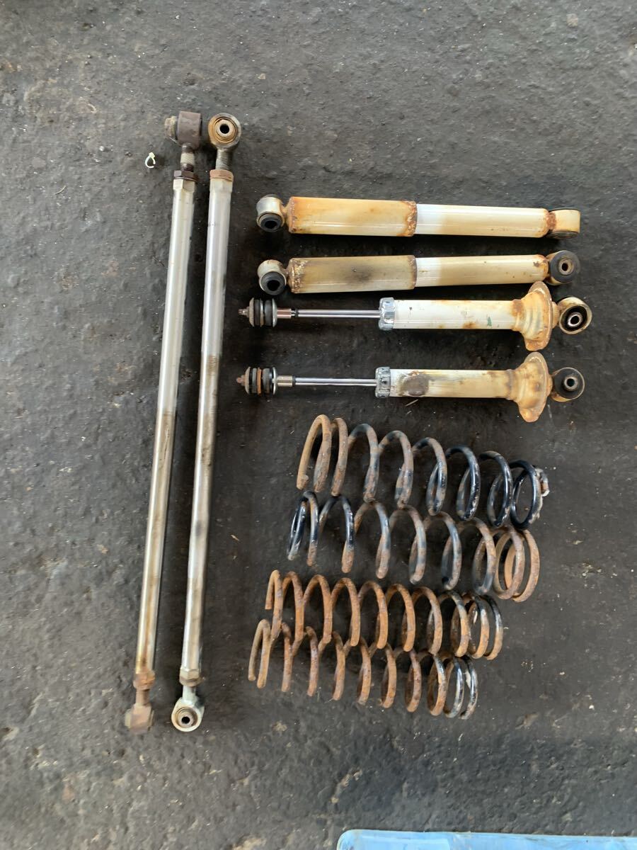 ジムニー ja22w サスペンションセット ショック ラテラルロッド サビ多い ジャンク扱い拍卖