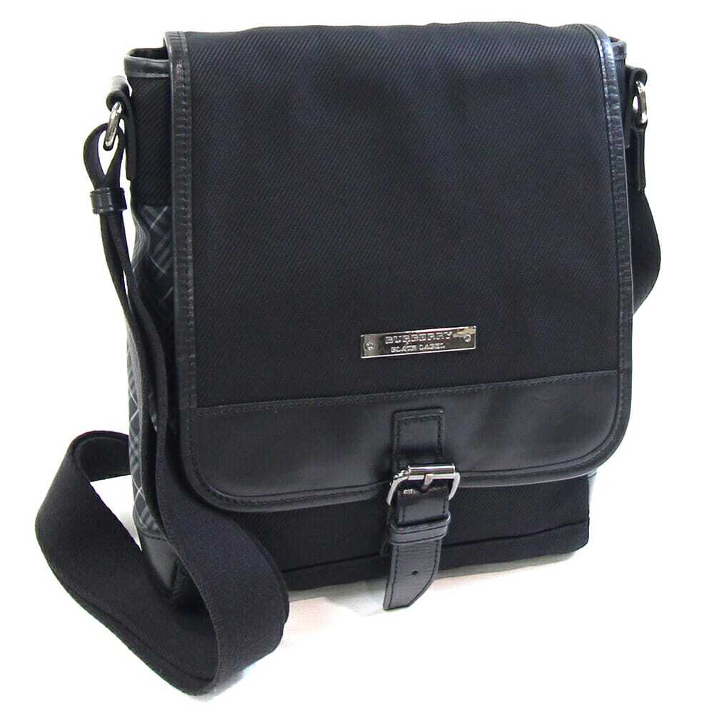 バーバリー ブラックレーベル ショルダーバッグ ブラック グレー ナイロンキャンバス レザー 中古 斜め掛け クロスボディ拍卖