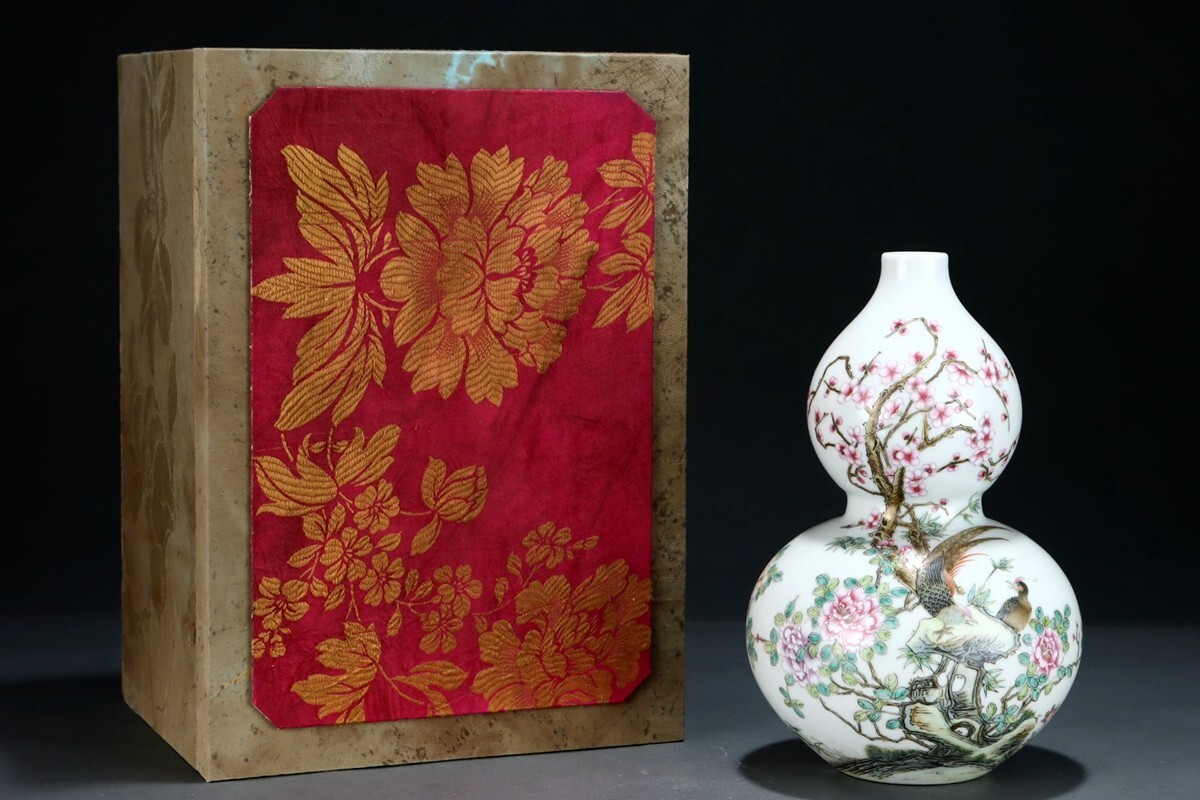 「清 雍正年製 陶磁器 粉彩花鳥 葫蘆瓶 瓢箪瓶」染付 置物 擺件 古賞物 中国古美術 旧蔵出拍卖