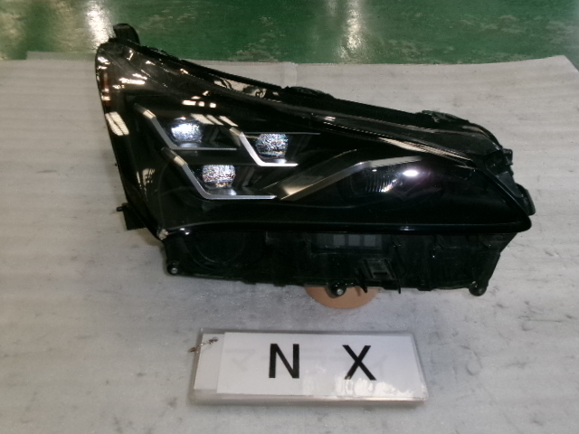 レクサス NX AGZ10 右ヘッドランプユニット LED 即決 7203拍卖