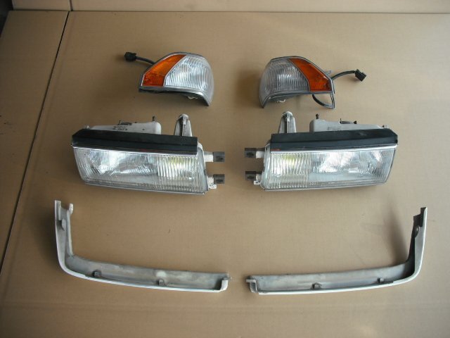 『B271』Y31 VG20DET セドリック CEDRIC Brougham V20ターボ 左右 ヘッドライト ベゼル ロアモール コーナーライト d51z拍卖