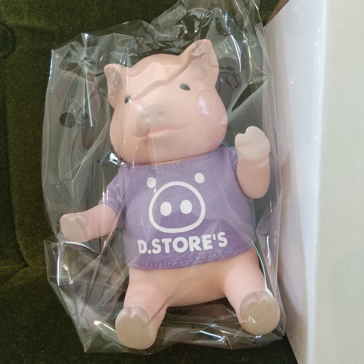 D.STORE フィギュア(Tシャツ紫)★ドラッグストアー/DRUG STORE/ブタ/豚/ぶた/ノベリティー拍卖