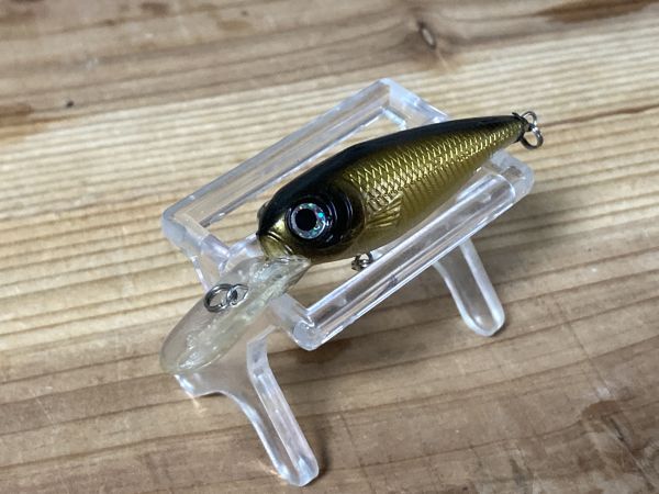 メーカー不明シャッド 50mm3.6g ゴールド系カラー 箱70拍卖