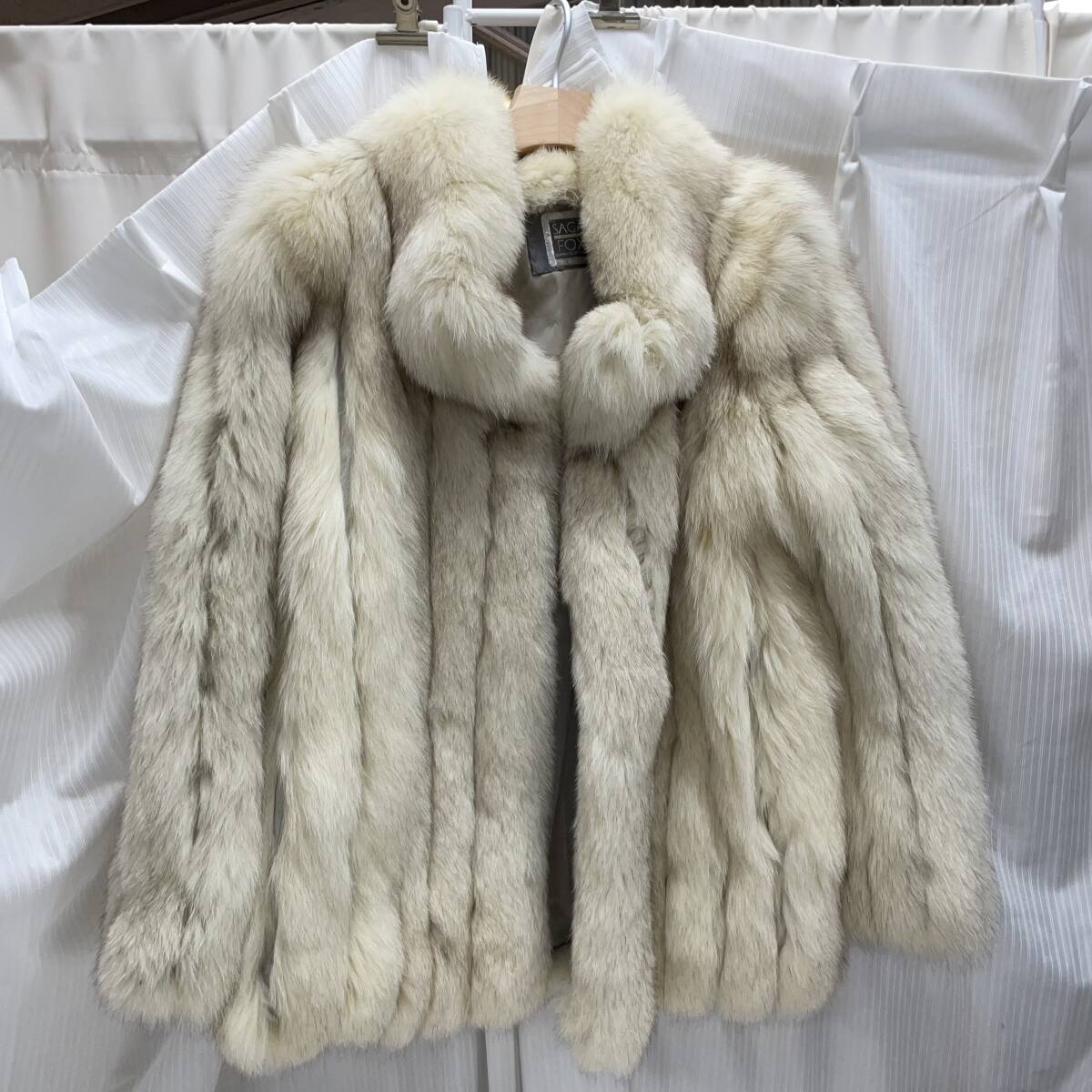 ♭M♭ SAGAFOX ファーコート 中古品 着丈約70cm アウター ホワイト レディース サガフォックス ♭J-250704拍卖