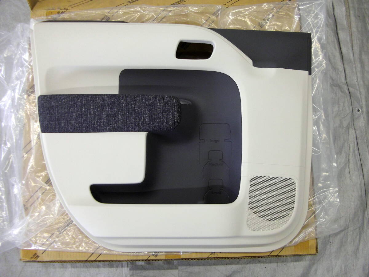 ☆●2507-202LL MXPL15G シエンタ 純正 助手席 左前 内張り ドアトリム 67620-5CK50-A0 67778-X1R02 74220-X1R01 新品未使用品!拍卖