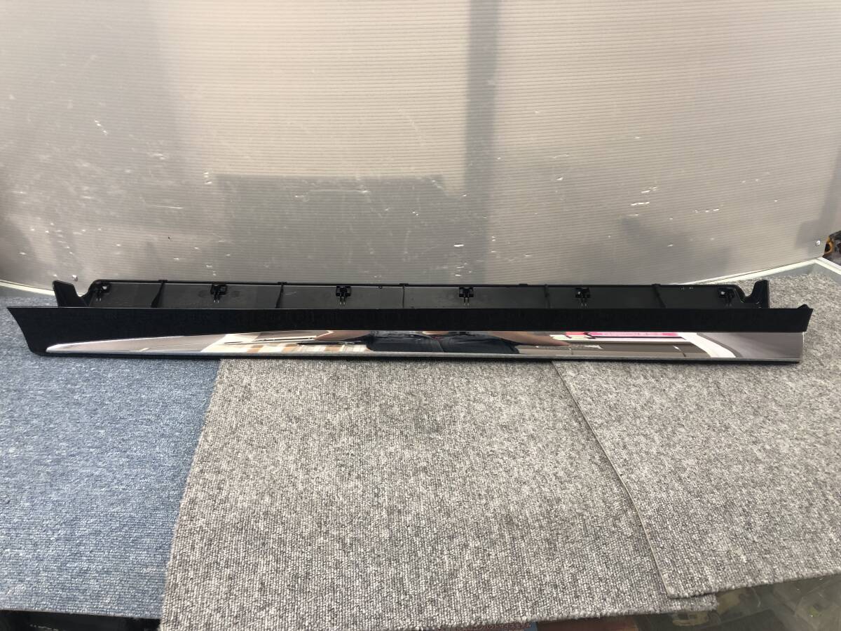 ☆□2501-OZ75L トヨタ アルファード ヴェルファイア 30系 エグゼクティブラウンジ フロント 左 ドアパネル マッドガード 76904-58070 拍卖